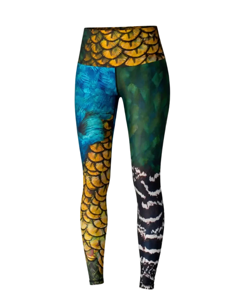 Yoga-Leggings mit Pfauenfeder-Print in Blau, Grün und Gold von Arctic Flamingo