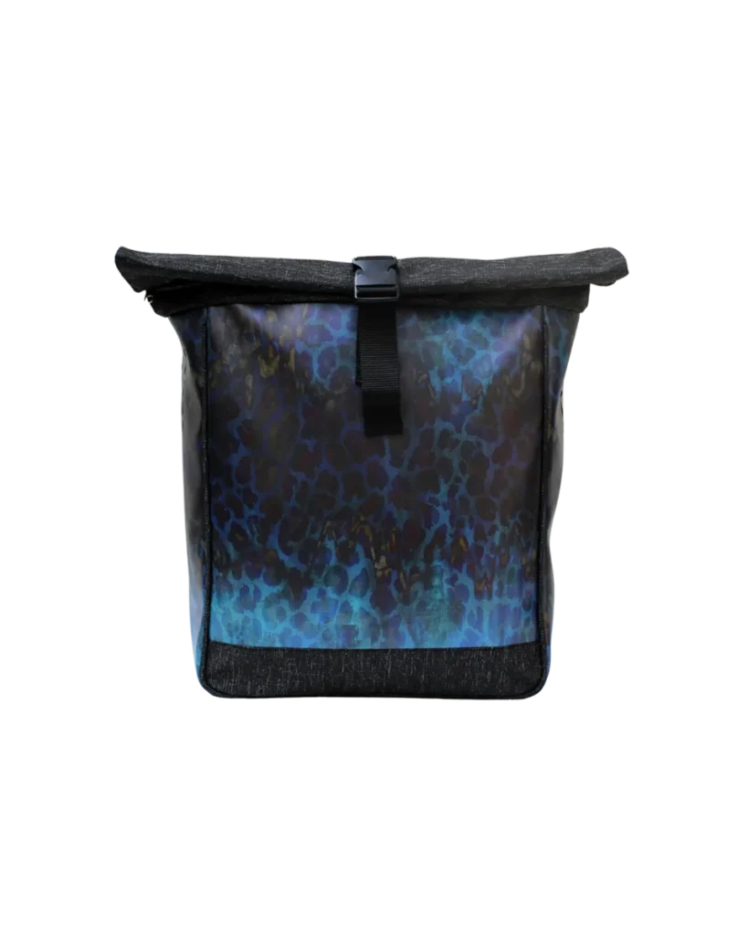 Ikuri Fahrradrucksack Damen Pantera – Rucksack Damen Leo mit Muster in Blau, Fahrradtasche und Rucksack in einem
